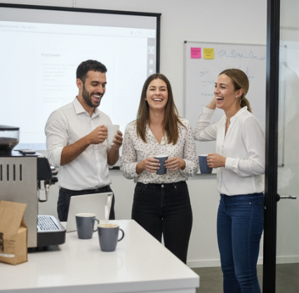 Equipe en reunion de travail